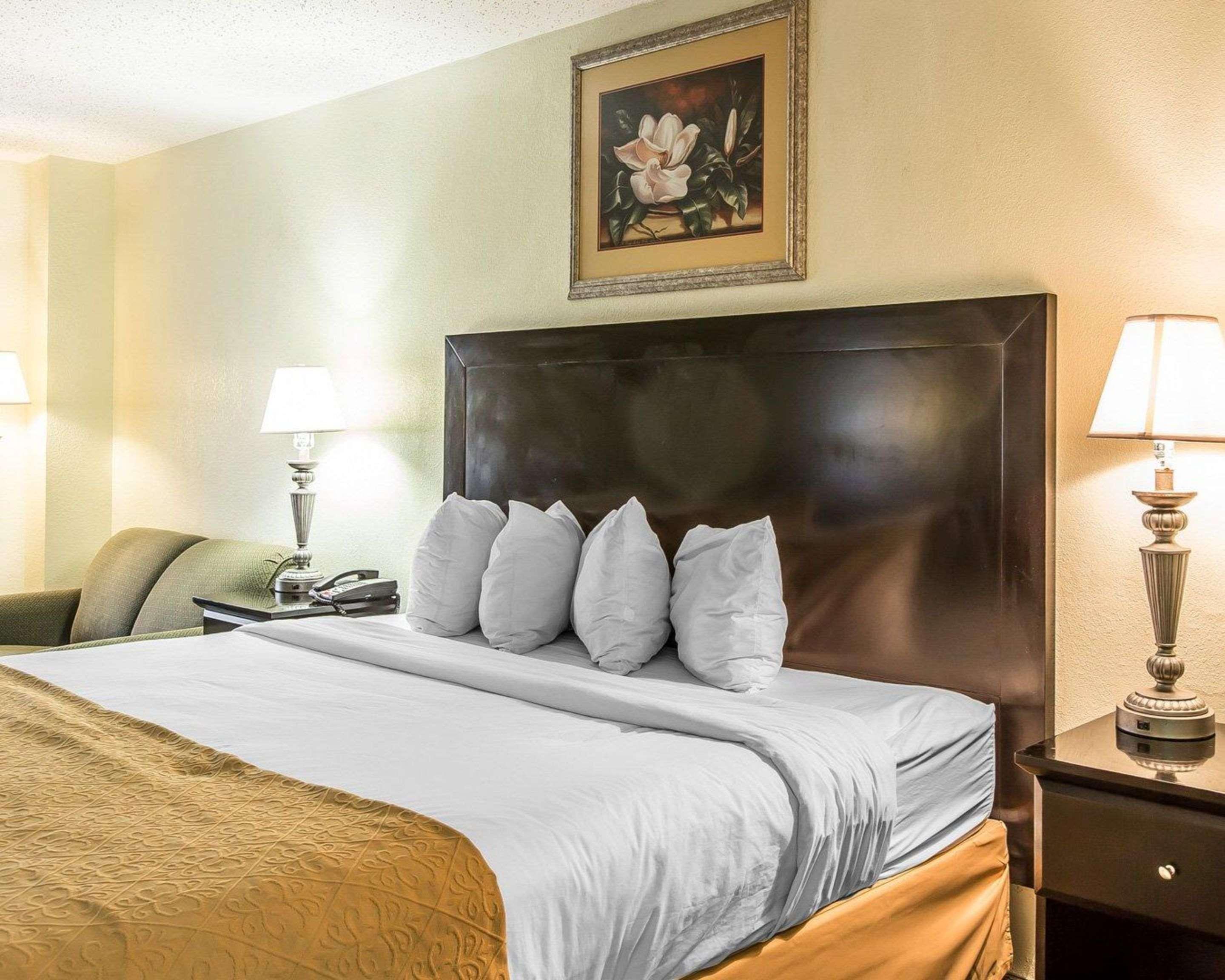 Quality Inn & Suites Conference Center Statesboro Historic District Kültér fotó