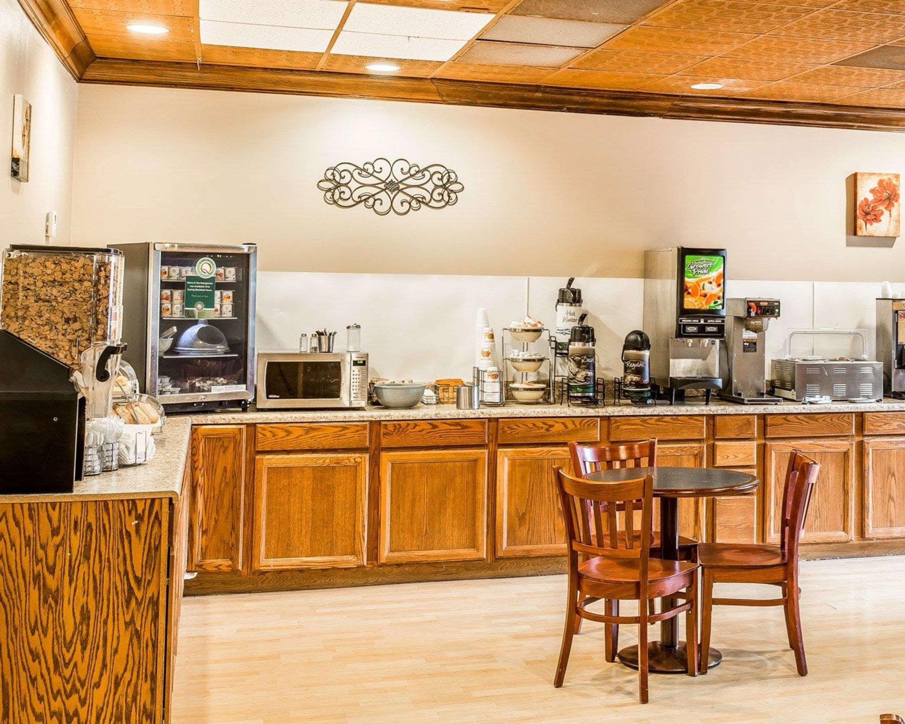 Quality Inn & Suites Conference Center Statesboro Historic District Kültér fotó