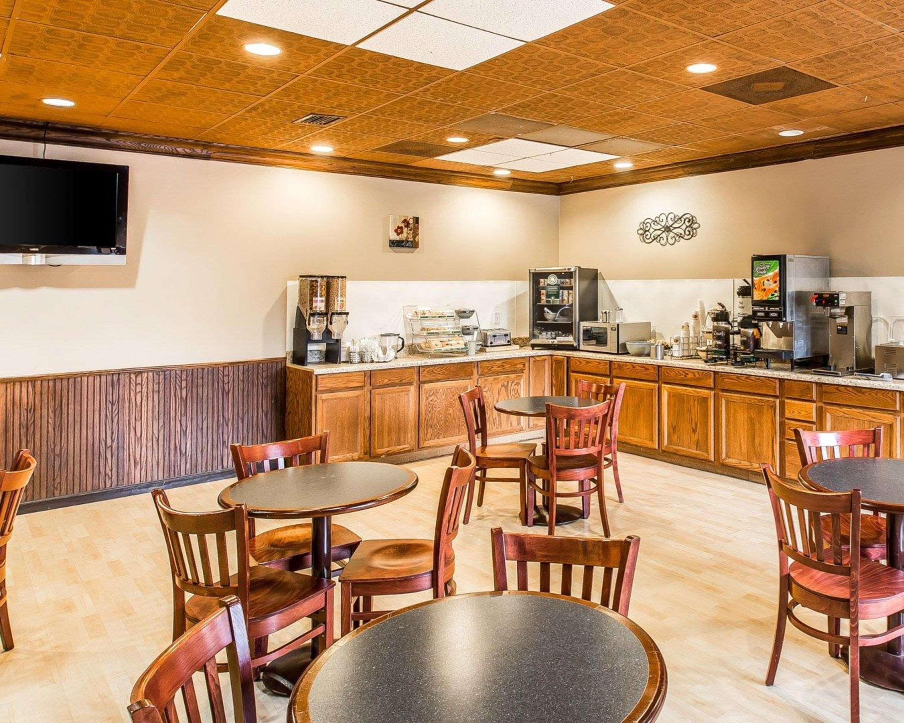 Quality Inn & Suites Conference Center Statesboro Historic District Kültér fotó