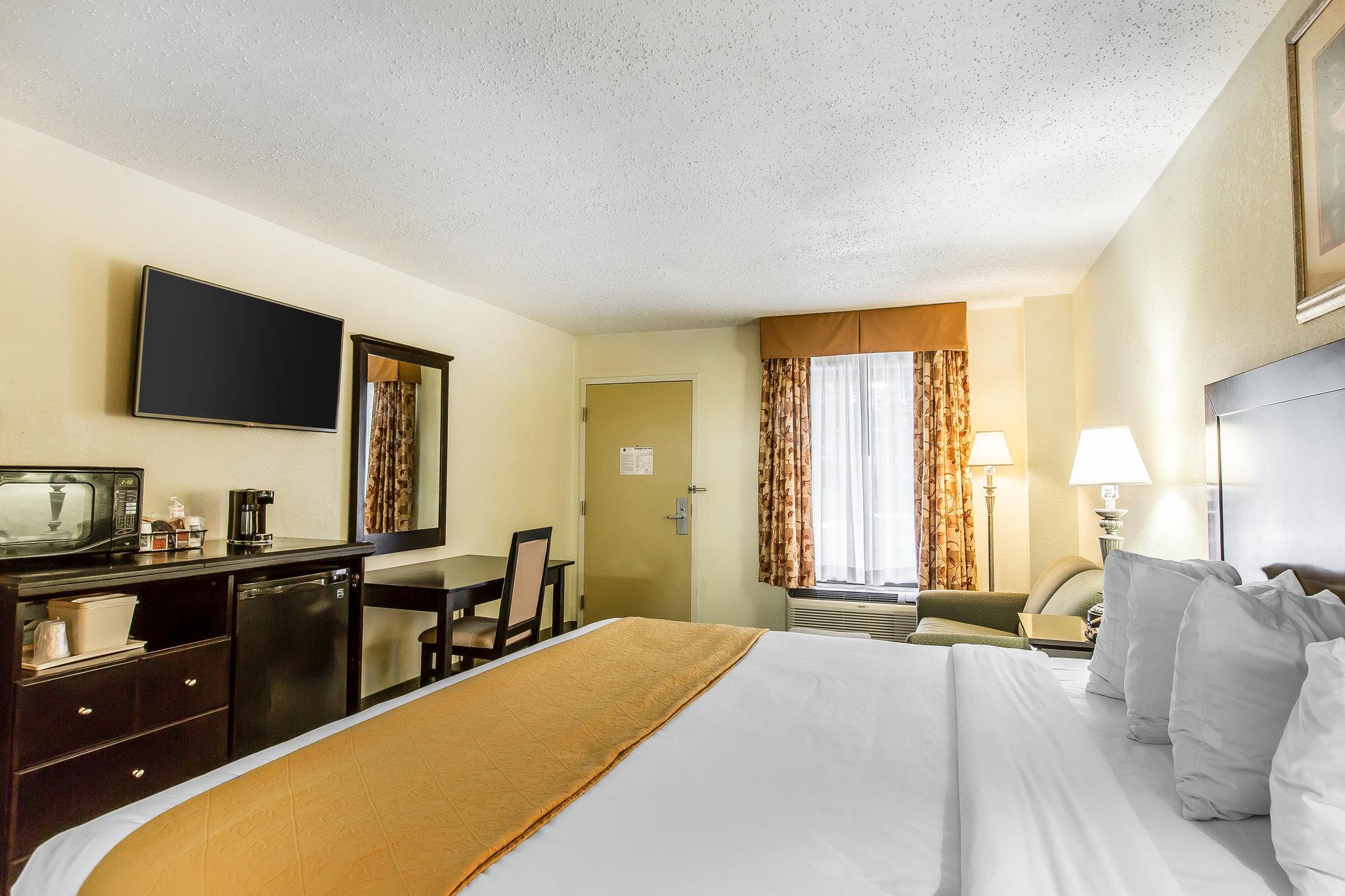 Quality Inn & Suites Conference Center Statesboro Historic District Kültér fotó
