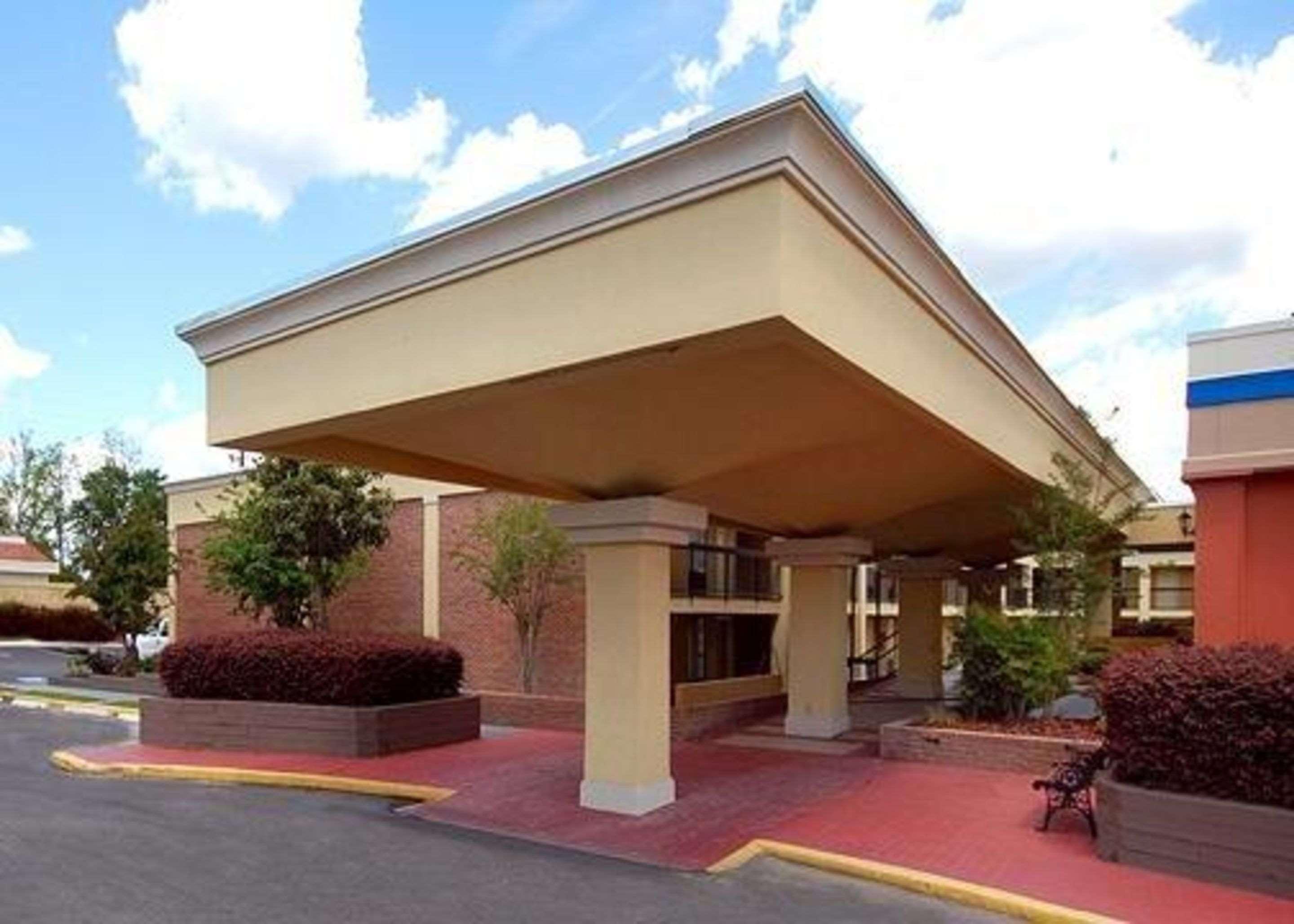 Quality Inn & Suites Conference Center Statesboro Historic District Kültér fotó