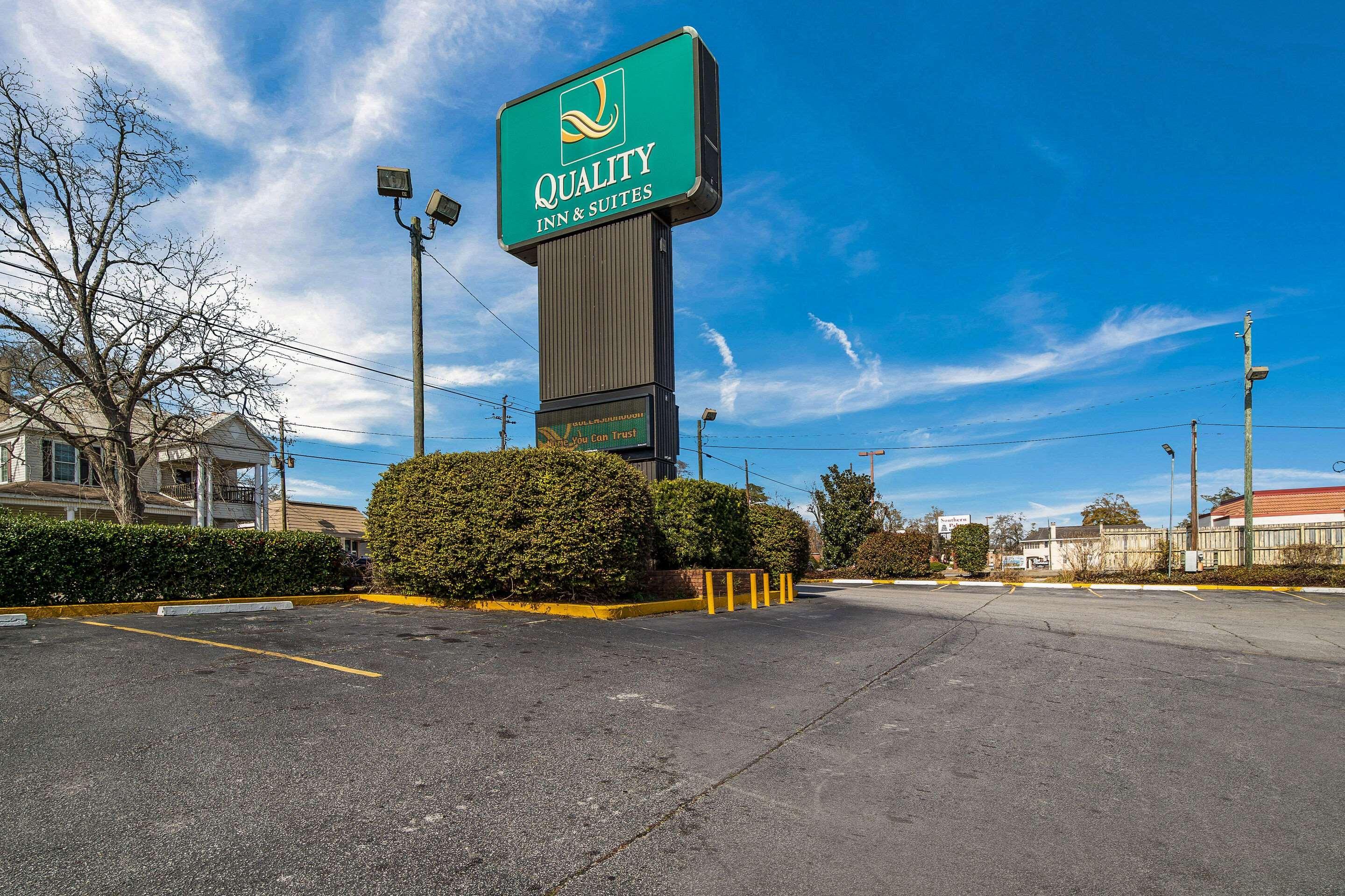 Quality Inn & Suites Conference Center Statesboro Historic District Kültér fotó